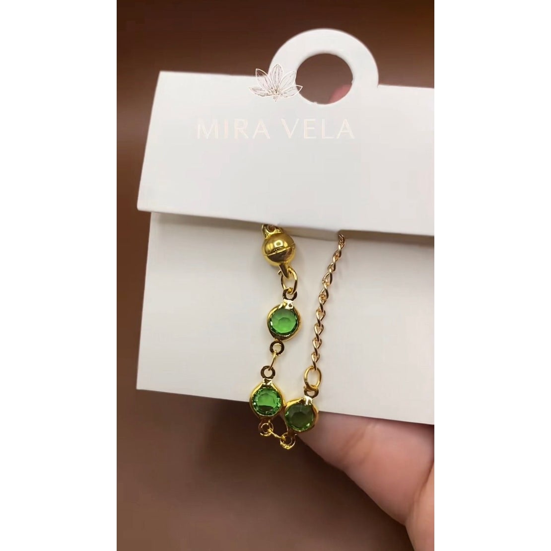 Mira Magnet Green Stones Elegant Hijab Pin