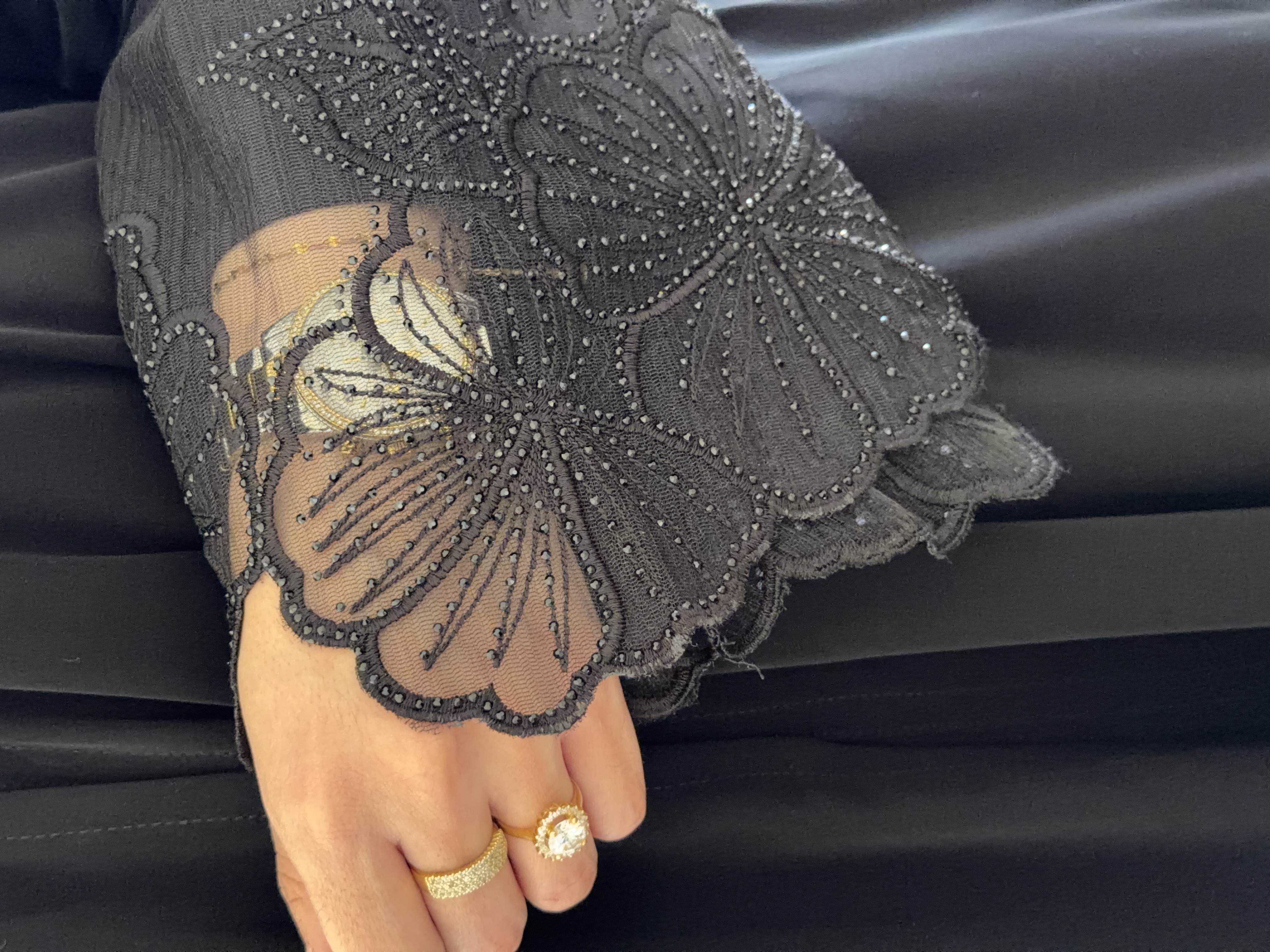 Abaya dentelle noir - Création Dubaï 3