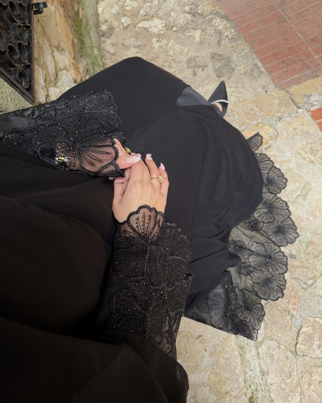 Abaya dentelle noir - Création Dubaï 5