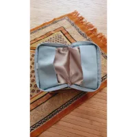 Protège coran vert clair et satin doré 2