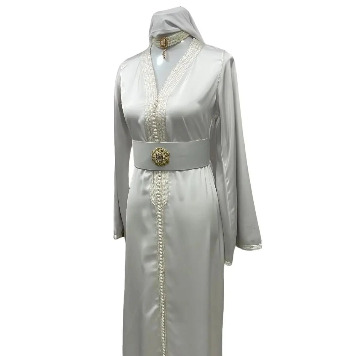 Qalam Dress Caftan Satiné Blanc - Robe Élégante en Satin Léger et Soyeux pour Cérémonies et Fêtes