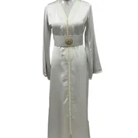 Qalam Dress Caftan Satiné Blanc - Robe Élégante en Satin Léger et Soyeux pour Cérémonies et Fêtes 2