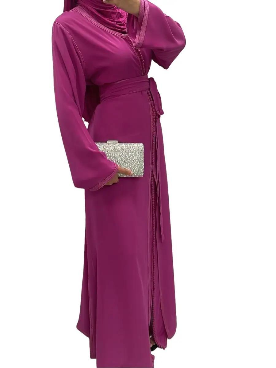 Takchita/ Caftan 2pieces rose indien simple avec ceinture en tissu 2