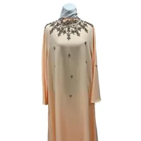 Robe Longue Élégante orange avec Broderies Perlées et Manches Longues Amples 1
