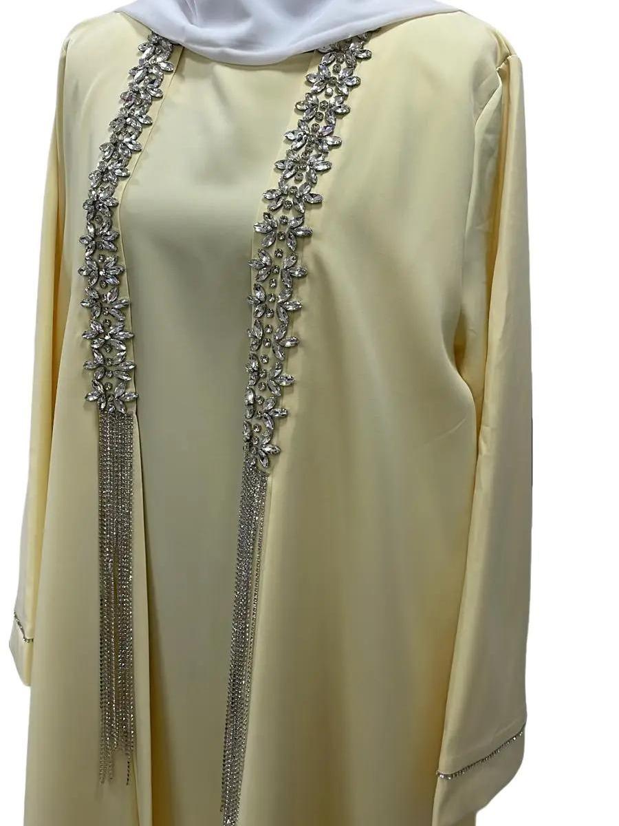 Ensemble Luxueux Jaune 3 Pièces - Sous-Robe Sans Manches, Kimono avec Strass et Ceinture 4