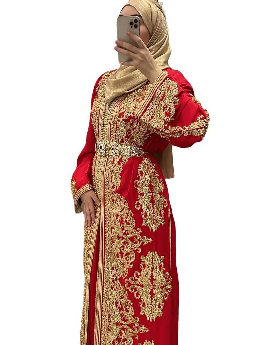 Takchita rouge perlé doré doublé beige 2