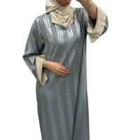 Robe longue à motifs délicats Bleu – Style intemporel 2