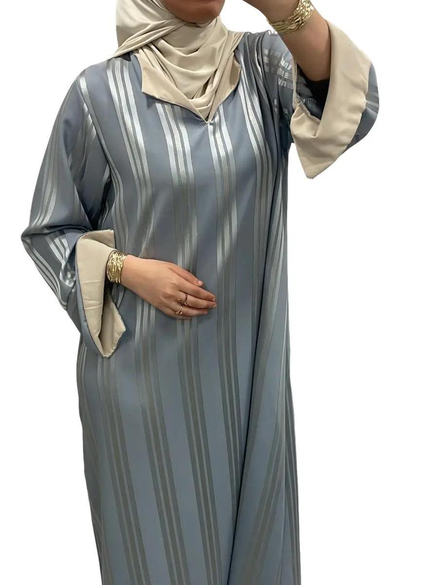 Robe longue à motifs délicats Bleu – Style intemporel 2