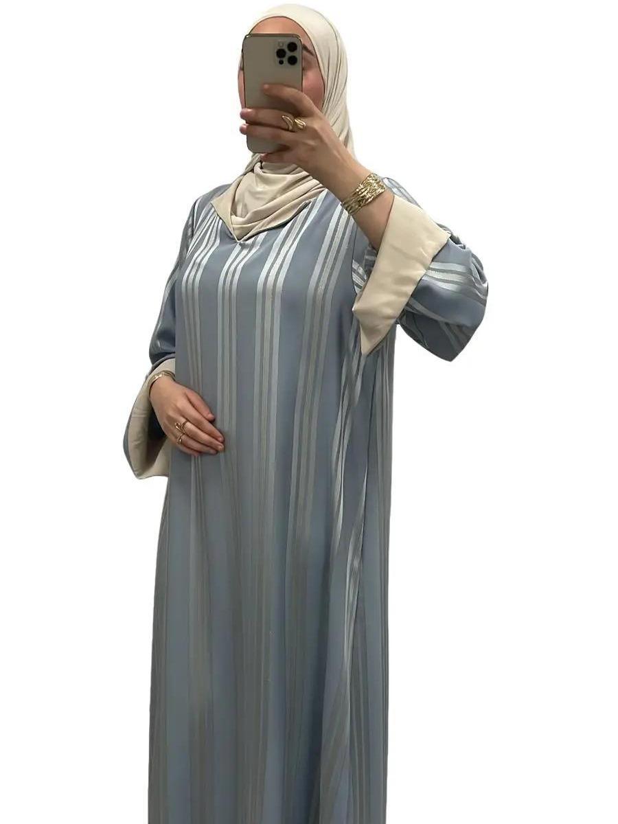 Robe longue à motifs délicats Bleu – Style intemporel 3