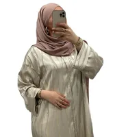 Robe longue à motifs délicats Beige rosé – Style intemporel 2