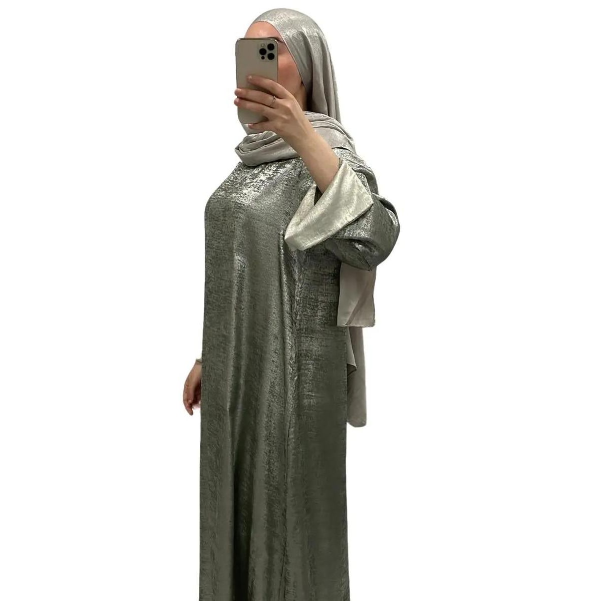 Robe Satinée Pailletée à Manches Revers – Élégance Scintillante Vert