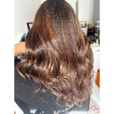 Coiffeuse /Coloriste à domicile 