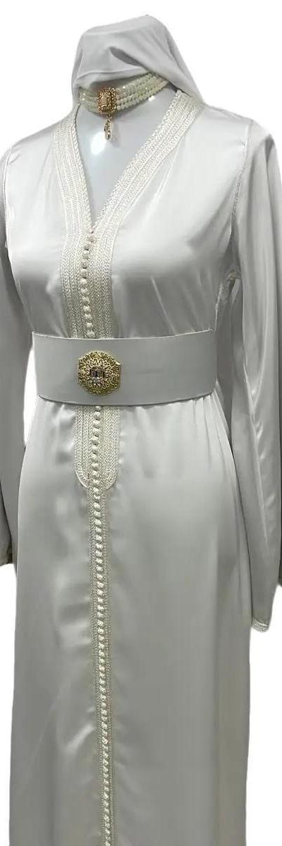 Qalam Dress Caftan Satiné Blanc - Robe Élégante en Satin Léger et Soyeux pour Cérémonies et Fêtes