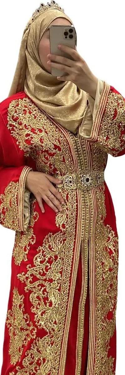 Takchita rouge perlé doré doublé beige